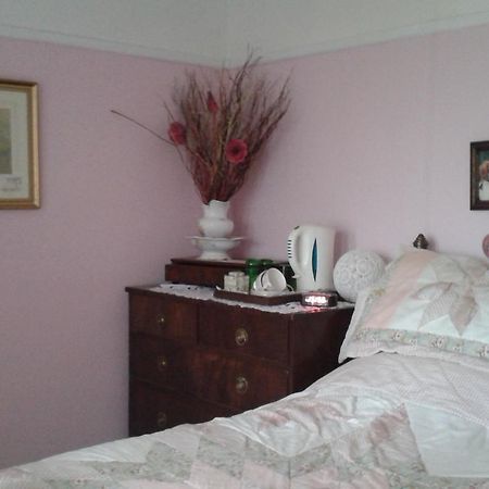 Ebborways Farm Bed And Breakfast Priddy Habitación foto